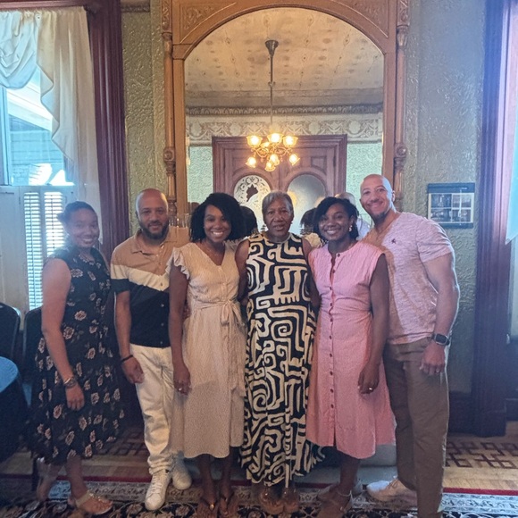 ✨ 12 Days of Giving – Community Appreciation Listing ✨ - Picture 7 of 11